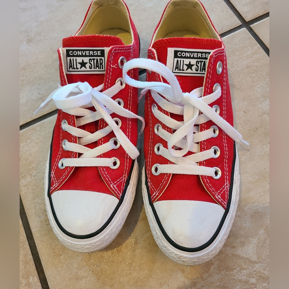 Red Converse